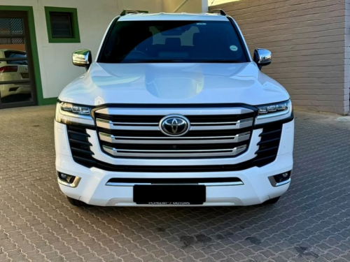 Toyota Land Cruiser 300 in Namibia