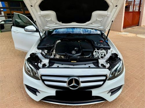 Mercedes-Benz E220 in Namibia