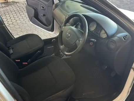 Nissan Np 200 Safty PU in Namibia