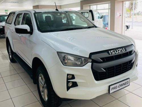 Pre-owned Isuzu Double Cab for sale in 