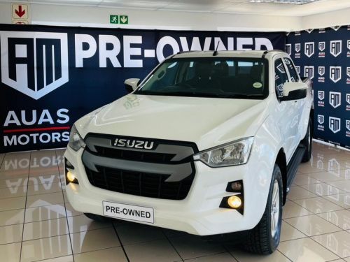 Pre-owned Isuzu Isuzu for sale in 