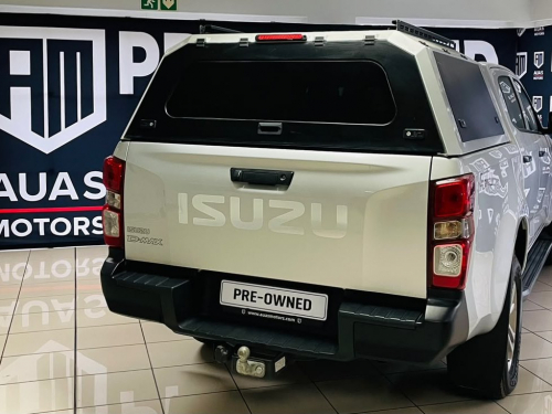 Isuzu 1.9 L 4x4 D/C in Namibia
