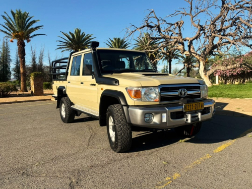 Toyota Toyota LandCruiser 4.5 V8 D/C M/T 4x4 in Namibia