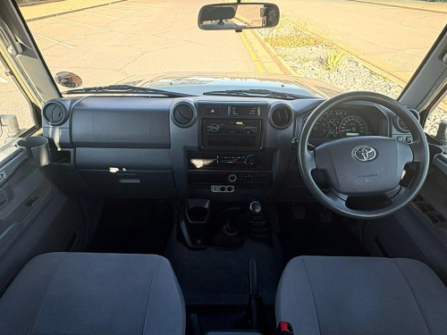 Toyota Toyota LandCruiser 4.5 V8 D/C M/T 4x4 in Namibia
