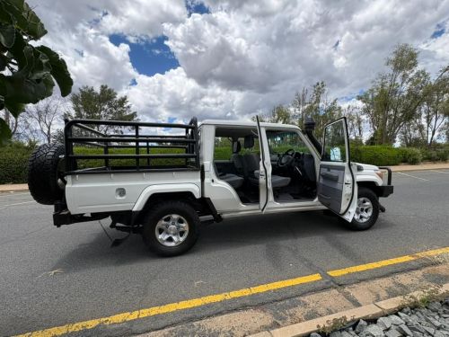 Toyota Toyota Land cruiser D/Cab V8 Diesel in Namibia