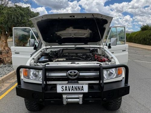 Toyota Toyota Land cruiser D/Cab V8 Diesel in Namibia