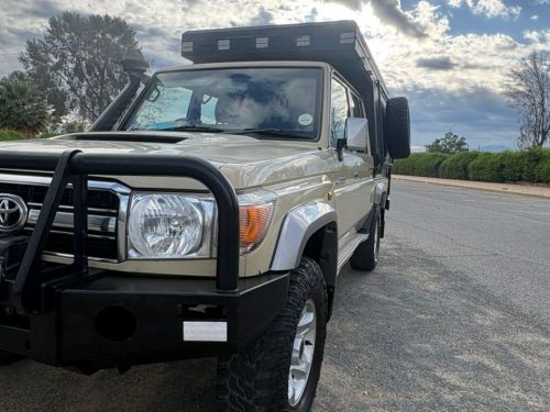 Toyota Toyota Landcruiser V8 Double Cab Diesel 4x4 in Namibia