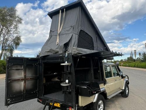 Toyota Toyota Landcruiser V8 Double Cab Diesel 4x4 in Namibia