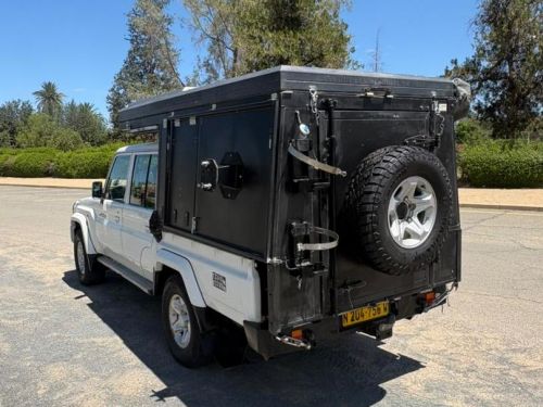 Toyota Toyota Land Cruiser V8 Diesel Camper in Namibia