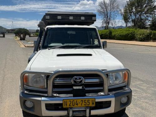 Toyota Toyota Land Cruiser V8 Diesel Camper in Namibia
