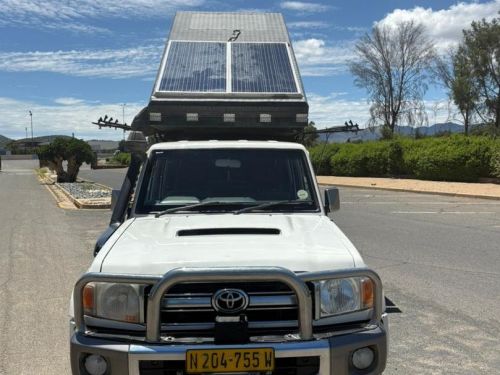 Toyota Toyota Land Cruiser V8 Diesel Camper in Namibia