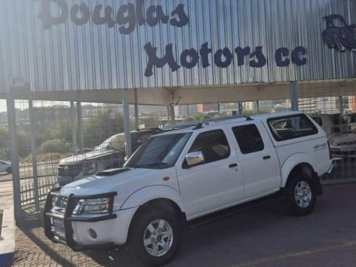 Nissan Hardbody NP300 2.5 TDi 4x4 in Namibia