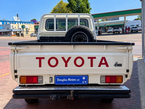 Toyota Land Cruiser 79 4.0P S/C in Namibia