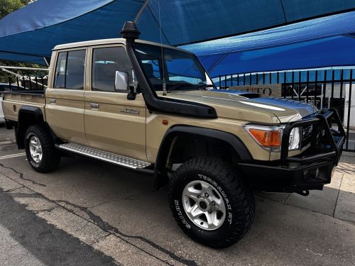 Pre-owned Toyota Land Cruiser 4.5 V8 Diesel D/C for sale in 