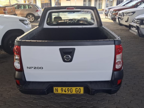 Nissan NP200 1.6 A/CON in Namibia