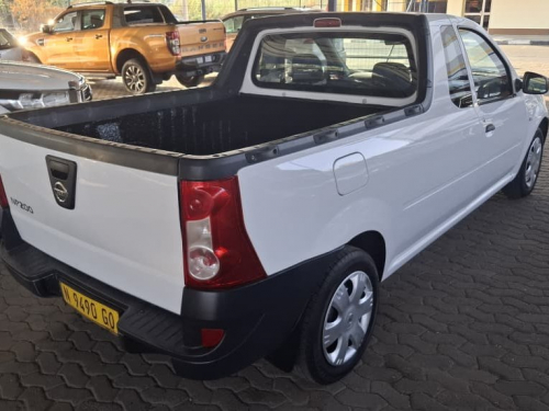 Nissan NP200 1.6 A/CON in Namibia