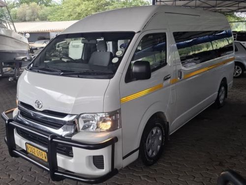 Toyota QUANTUM 2.5 D4D GL 14 SEATER in Namibia