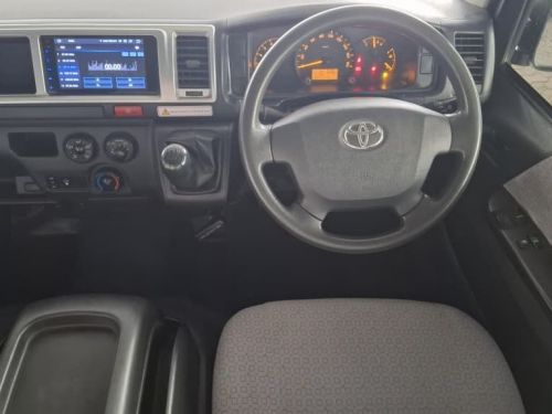 Toyota QUANTUM 2.5 D4D GL 14 SEATER in Namibia