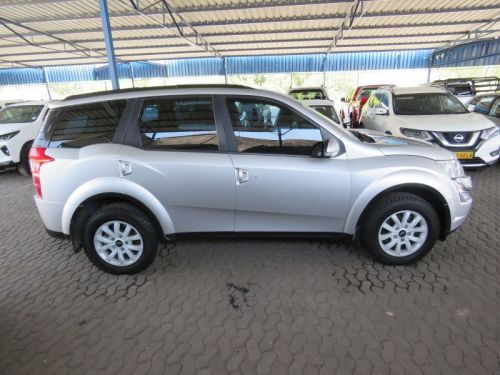 Mahindra XUV 500 W8 M-HAWK 2.2 DIESEL AWD MAN in Namibia
