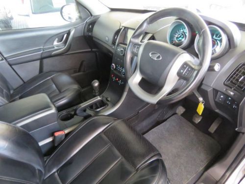 Mahindra XUV 500 W8 M-HAWK 2.2 DIESEL AWD MAN in Namibia