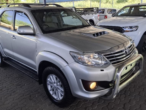 Toyota FORTUNER 3.0 D4D 4X4 MAN in Namibia