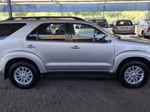 Toyota FORTUNER 3.0 D4D 4X4 MAN in Namibia