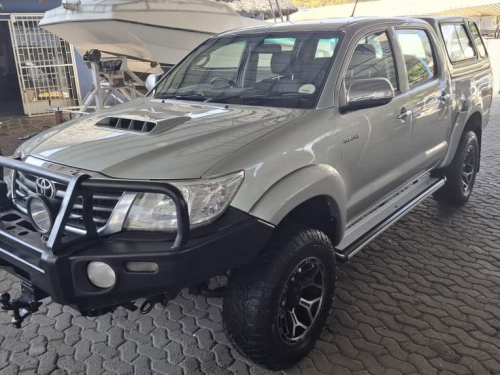 Toyota HILUX 3.0 D4D RAIDER 4X4 D/CAB AUTO in Namibia
