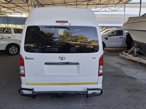 Toyota QUANTUM 2.5 D4D GL 14 SEATER in Namibia