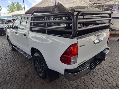 Toyota HILUX 2.4 GD6 RAIDER D/CAB 4X4 AUTO in Namibia