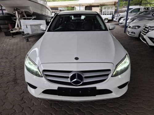 Mercedes-Benz C220 DIESEL AUTO in Namibia