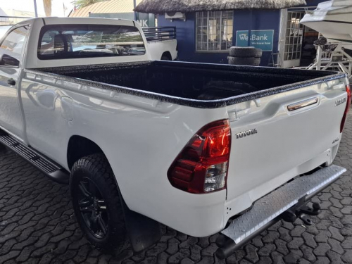 Toyota HILUX 2.4 GD6 SR 4X4 S/CAB in Namibia