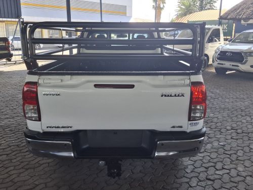Toyota HILUX 2.4 RAIDER 4X4 S/CAB AUTO in Namibia
