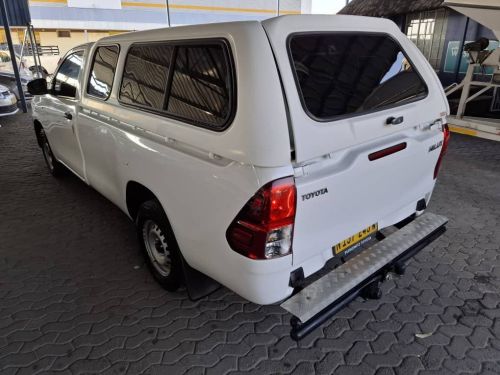 Toyota HILUX 2000 VVTI A/CON CANOPY in Namibia