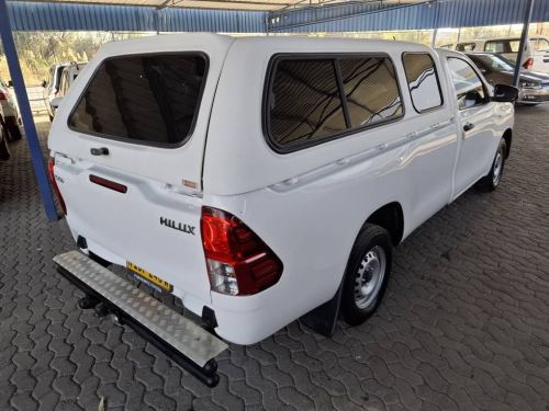 Toyota HILUX 2000 VVTI A/CON CANOPY in Namibia