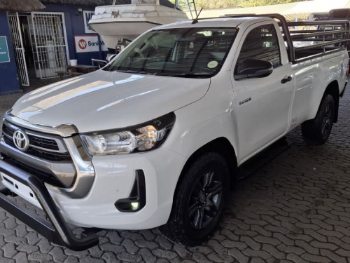 Toyota HILUX 2.4 RAIDER S/CAB 4X2 MAN in Namibia