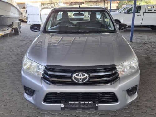 Toyota HILUX 2000 VVTI A/CON LWB S/CAB in Namibia