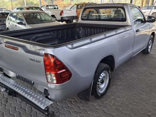 Toyota HILUX 2000 VVTI A/CON LWB S/CAB in Namibia
