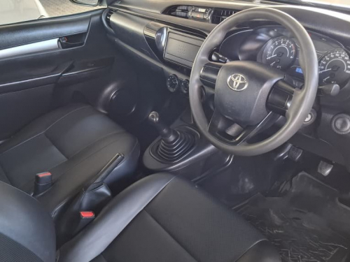 Toyota HILUX 2000 VVTI A/CON LWB S/CAB in Namibia