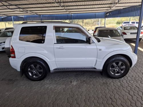 Pre-owned Mitsubishi PAJERO 3.8 V6 SWB AUTO for sale in 