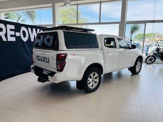 Isuzu 1.9 Ddi 4x4 LS in Namibia