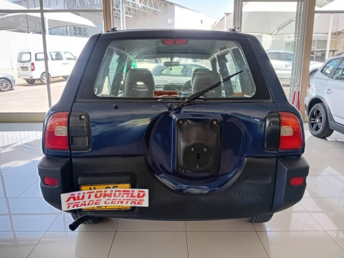 Toyota Rav4 2.0 A/t AWD in Namibia