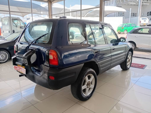 Toyota Rav4 2.0 A/t AWD in Namibia