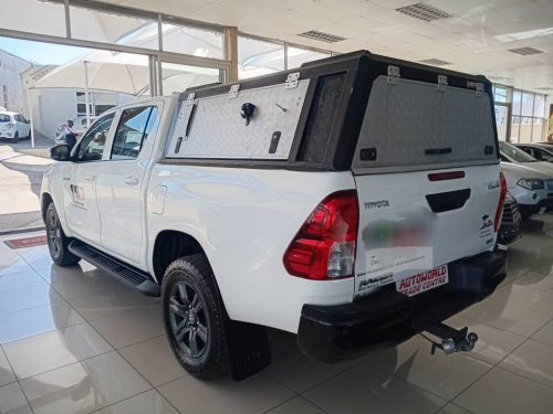 Toyota Hilux 2.4GD6 D/c A/t 4x4 in Namibia