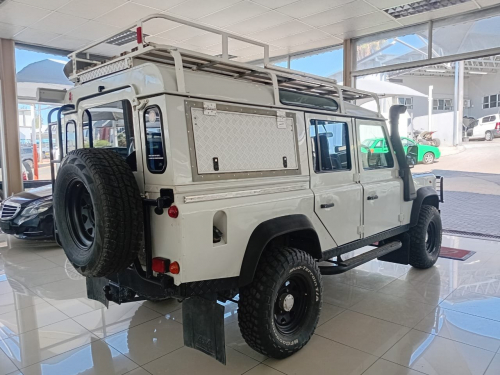 Land Rover Defender 300D 4x4 in Namibia