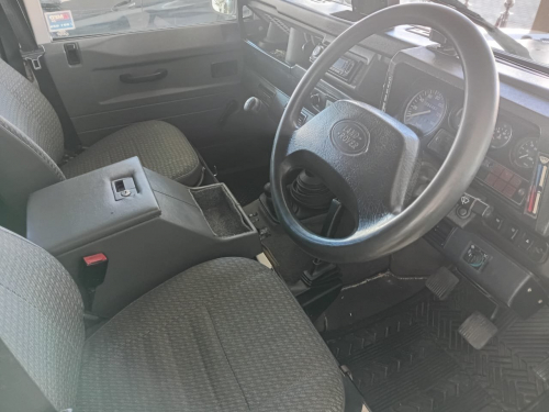 Land Rover Defender 300D 4x4 in Namibia
