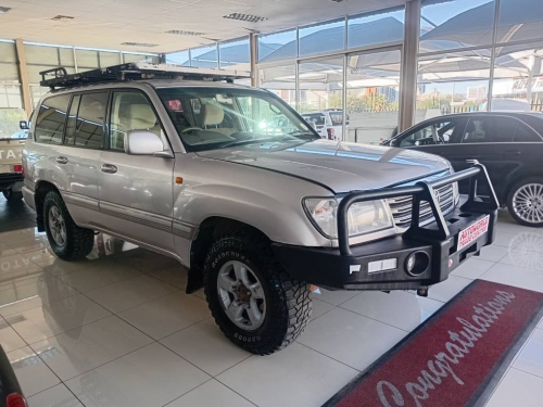 Pre-owned Toyota Landcruiser 4.7v8 A/t 4x4 for sale in 