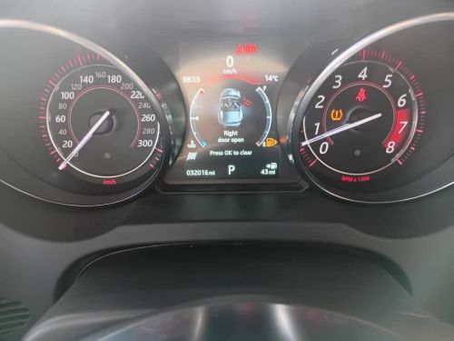 Jaguar F-Type 2.0i Convertible R-Dynamic 221kw in Namibia