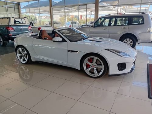 Jaguar F-Type 2.0i Convertible R-Dynamic 221kw in Namibia
