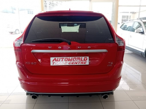 Volvo XC60 3.0 T6 AWD R-Design in Namibia