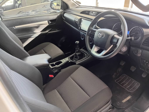 Toyota Hilux 2.4GD6 Clubcab 4x2 in Namibia